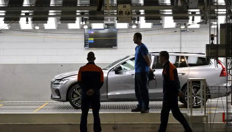 Volvo, Bazı Araç Modellerinin Satışını Neden Durdurdu?
