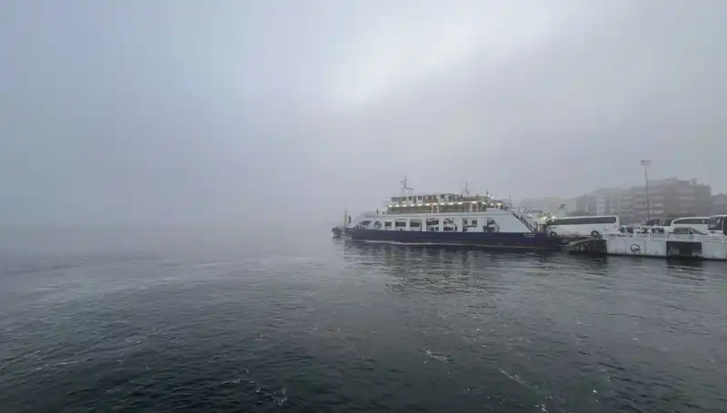 Çanakkale Boğazı'nda Yoğun Sis Nedeniyle Gemilere Geçiş Yasağı
