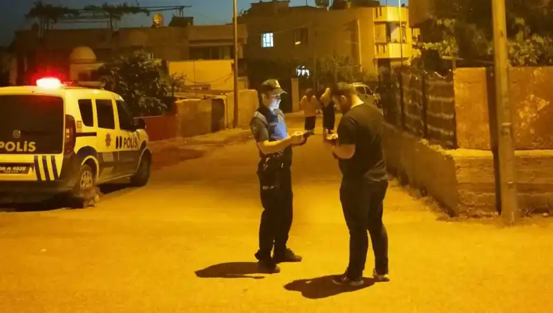 Husumetlilerin Evine Ateş Açan Şahıs Kaçtı, Olayın Ayrıntıları Şok Ediyor!