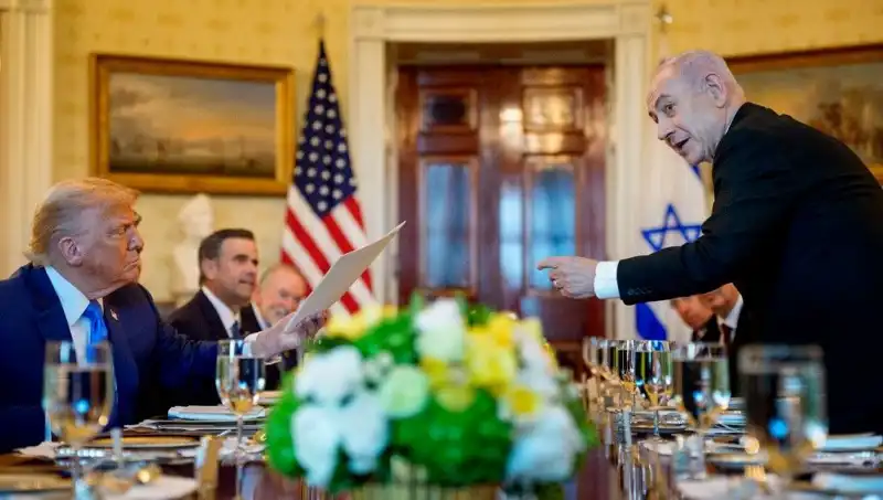Beyaz Saray'da Kritik Toplantı: Tarihi An için Son Bir Madde Kaldı