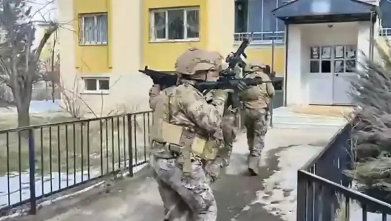 Bingöl’de DAEŞ Operasyonu: 3 Şüpheli Tutuklandı, Güvenlik Önlemleri Artırıldı