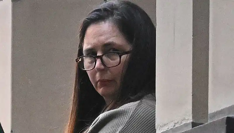 Zehirli Mantarların Karanlık Dünyası: Renkli Tabaklar ve Cevapsız Sorular