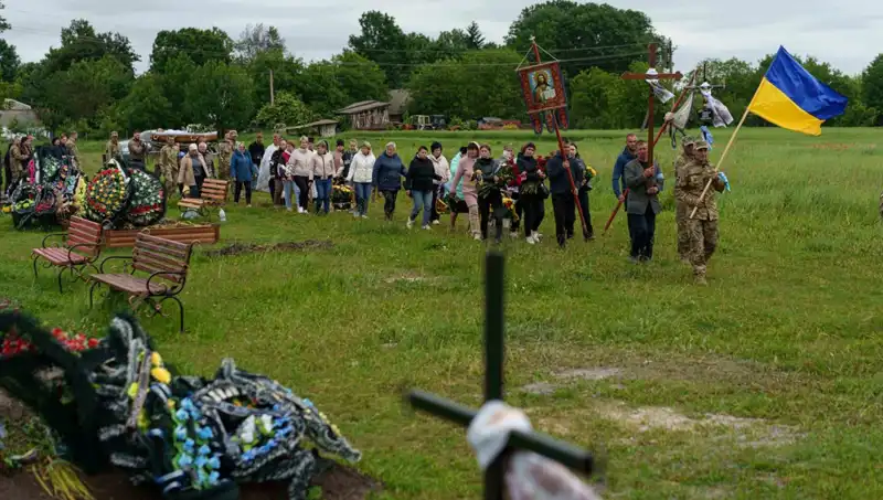 Ukrayna'da Savaşan İngiliz Askerin Hayatını Kaybetmesi: Detaylar Ortaya Çıkıyor