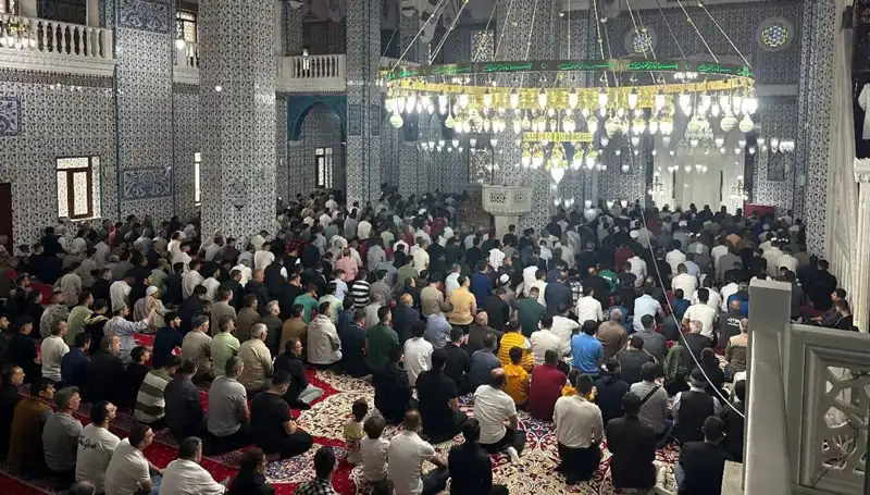 Iğdır’da Bayram Heyecanı: İlk Namaz Coşkuyla Kılındı