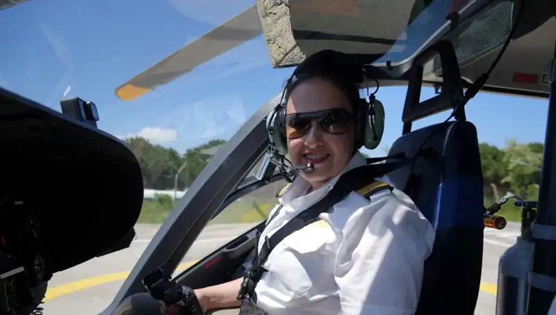 Türkiye'nin Tek Kadın Ambulans Helikopter Pilotundan İlham Veren Başarı Hikayesi