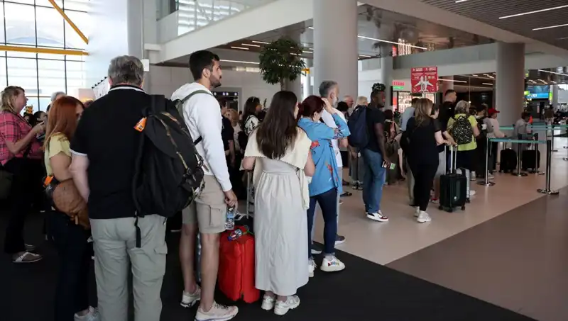 İstanbul Havalimanı’nda Bayram Yoğunluğu: 1.642 Uçuş Gerçekleşecek