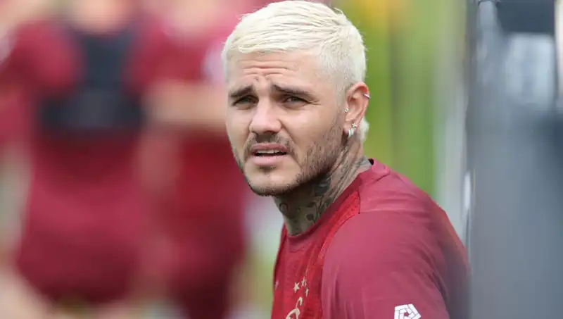 Icardi'nin Borcu Ne? Osimhen ve Kerem Aktürkoğlu Sorularına Net Cevap Verdi