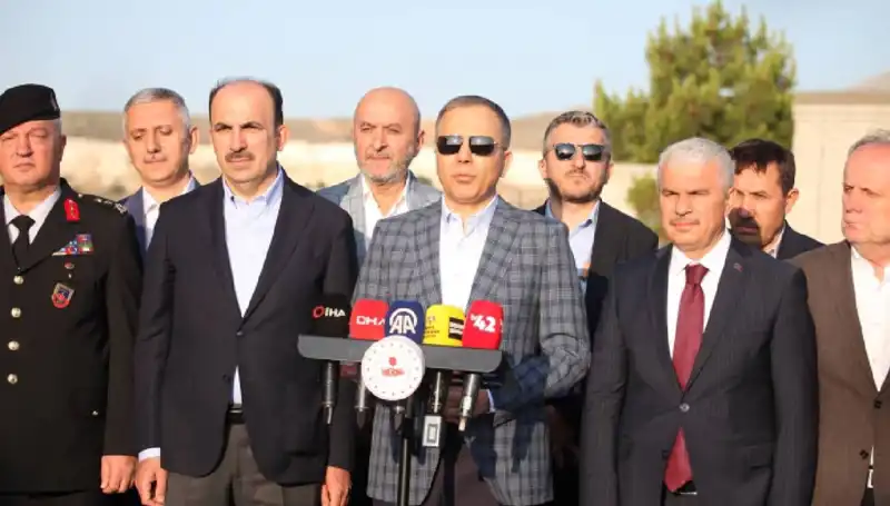 Bayram Sabahı Trafik Uyarısı: İçişleri Bakanı Yerlikaya'dan Önemli Açıklama!