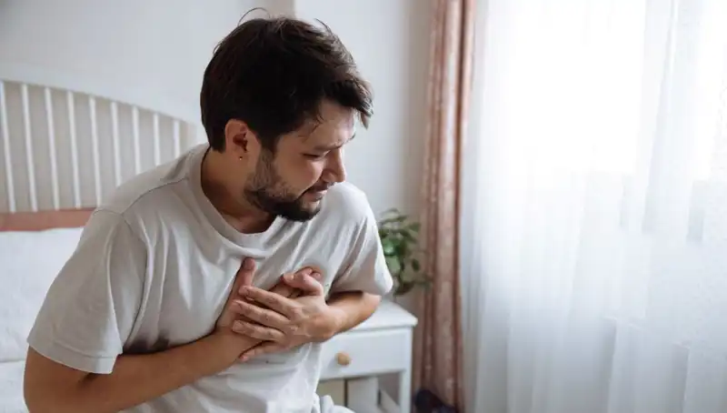 Sabahları Yaşanan Bu Belirti, Kalp Hastalığına Dikkat Çekiyor!