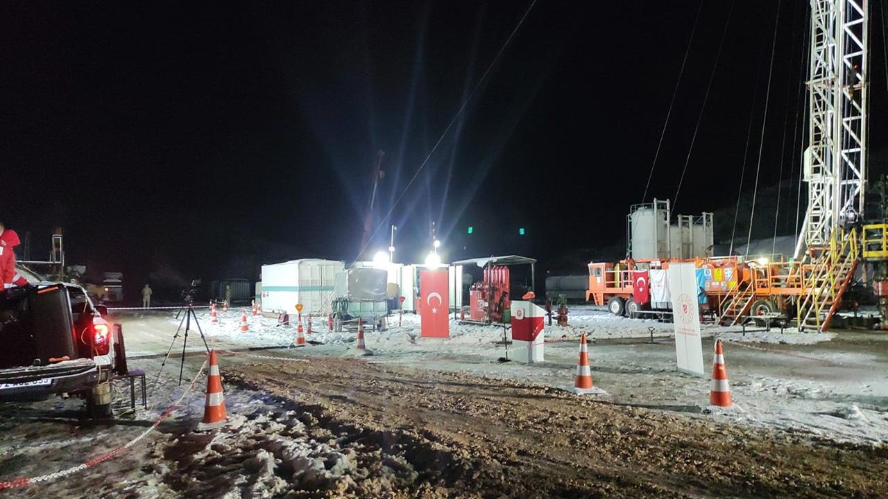 Yeni Yılın İlk Petrol Sondajı Şırnak'ta Açıldı