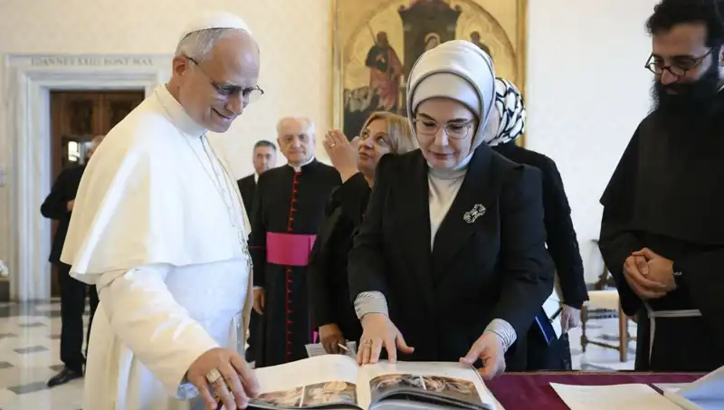 Emine Erdoğan ve Papa Leo'nun Görüşmesi: Gazze’nin Geleceği İçin Umut Verici Adımlar