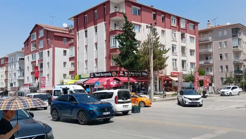 Taksi ve Otomobil Çarpıştı: Kaza Sonrası Yaşananlar ve Güvenlik Önlemleri