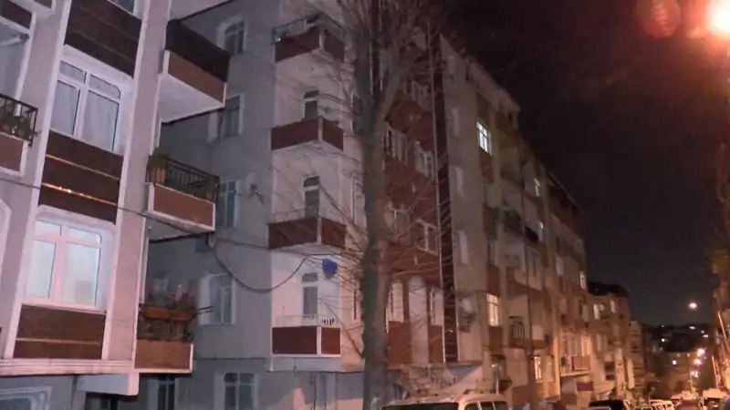 Altı Katlı Bina Kolonlarından Gelen Seslerle Panik Yarattı, Tahliye Edildi!