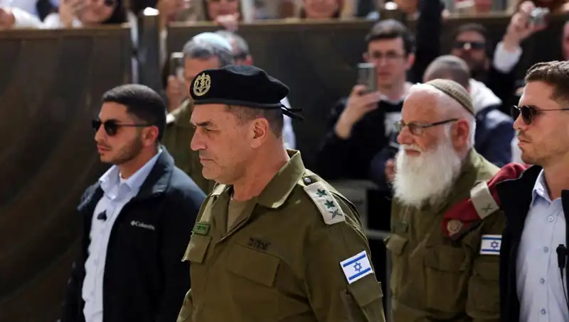 İsrail Ordusu’nda Devir Teslim: Yeni Komutan, "Hamas’a Müsaade Etmeyeceğiz" Dedi