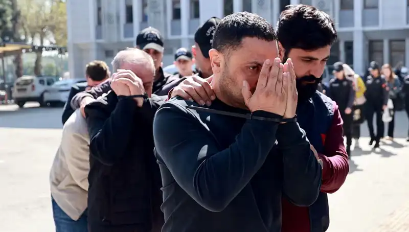 Havalimanında 120 Milyon Liralık Altın Vurgunu: İki Kuyumcu Yakalandı!