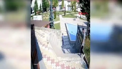 Kastamonu'da Muhtar Dehşeti: Uyardığı Kişi Tarafından Bıçaklandı