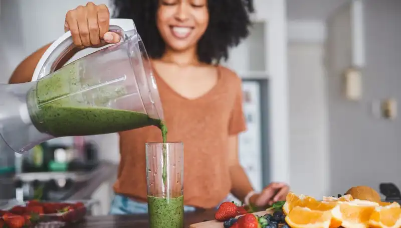 Smoothie mi, Meyve Suyu mu? Sağlıklı Seçiminiz Hangisi Olmalı?