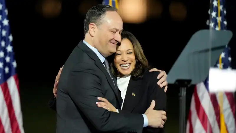 Trump, Kamala Harris'in Eşini Neden Kovdu? İşte Arka Plandaki Gerçekler!