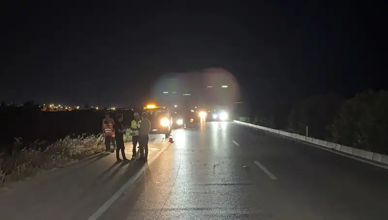 Adana'da Üç Araçlık Zincirleme Trafik Kazası: Detaylar ve İlk Çıkan Bilgiler