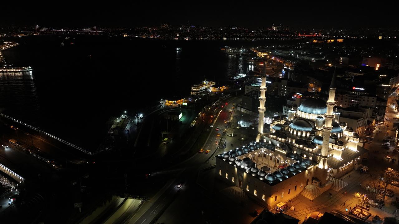 Miraç Kandili İbadetle Anıldı