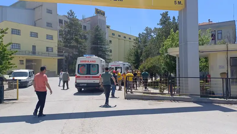 Çorum'daki Un Fabrikasında Patlama: Biri Ağır 9 Yaralı