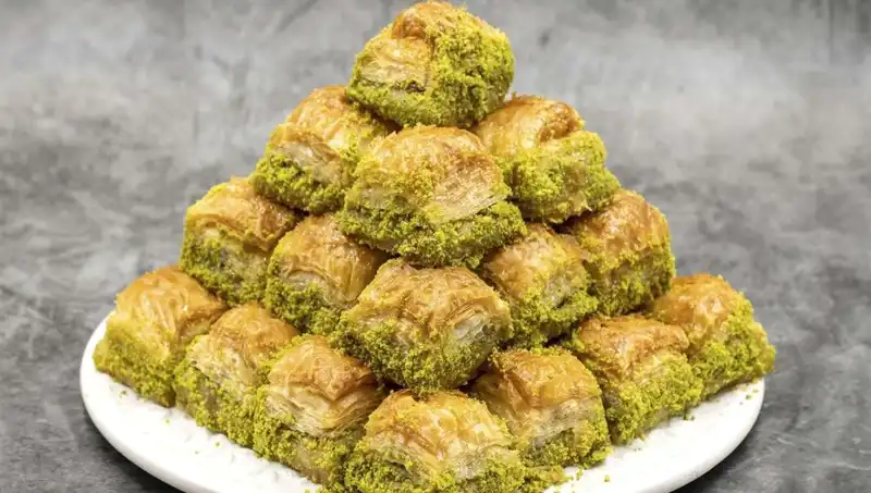 Baklavadan Bakteri Çıktı: Sağlığımızı Tehdit Eden Uyarılar