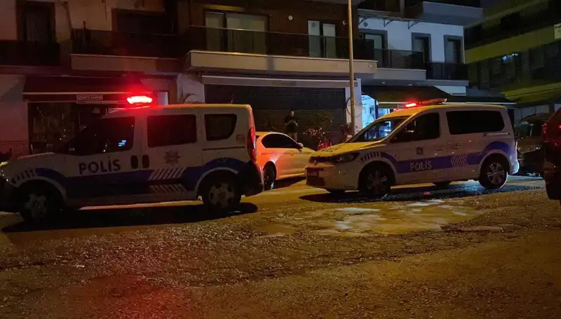 Kocaeli'de Gençler Arasında Bıçaklı Kavga: İki Yaralı ve Olayın Ardındaki Sebepler