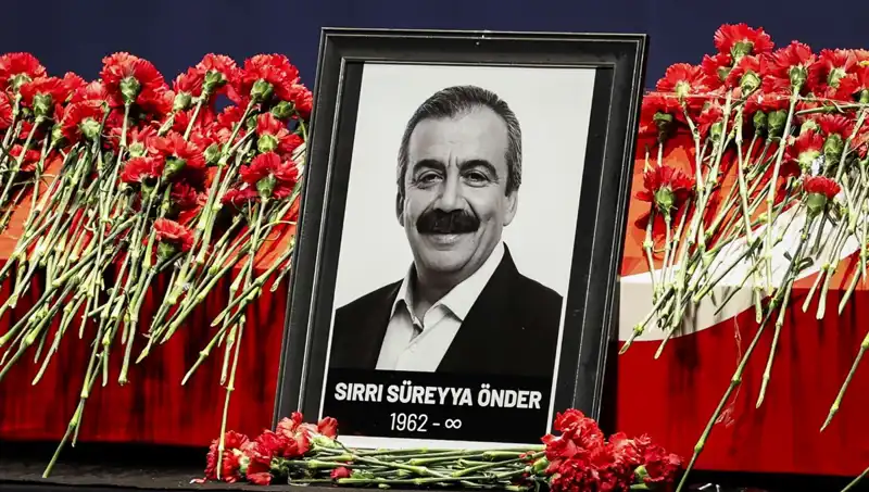 Meclis'te Sırrı Süreyya Önder Anması: Politikanın Parlak Yüzü Yok Sayılmadı