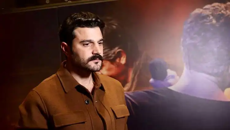 Murat Göğebakan: Kalbim Yaralı Dizisinin Çarpıcı Oyuncu Kadrosu ve Hikayesi