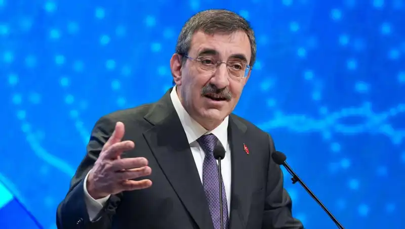 Cevdet Yılmaz'dan Boykot Çıkarlarına Sert Cevap: Sorumlu Siyasetçi Firmaları Hedef Göstermez