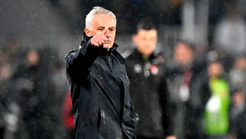 Mourinho, İki Yıldız İçin İngiltere'de Gizli Görüşme Yaptı