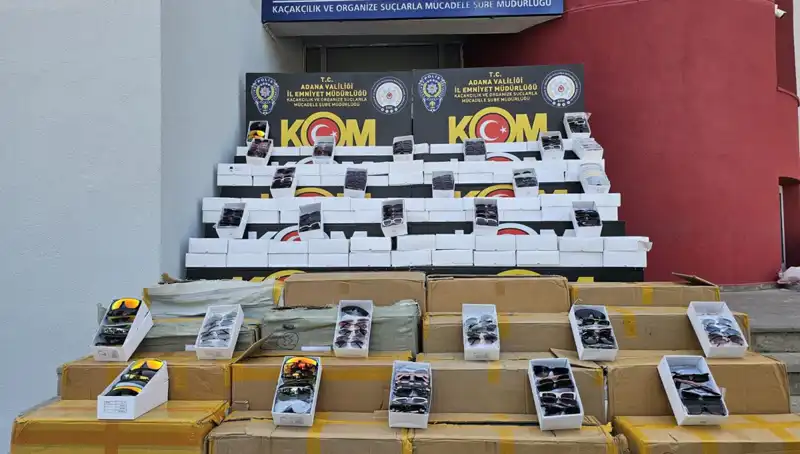 Adana'da 12 Bin Kaçak Güneş Gözlüğü Ele Geçirildi, Piyasaya Sürülmesi Engellendi