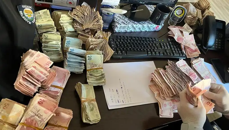Dilencinin Şatafatlı Hayatı! Üzerinden Çıkan Binlerce TL Şaşırttı