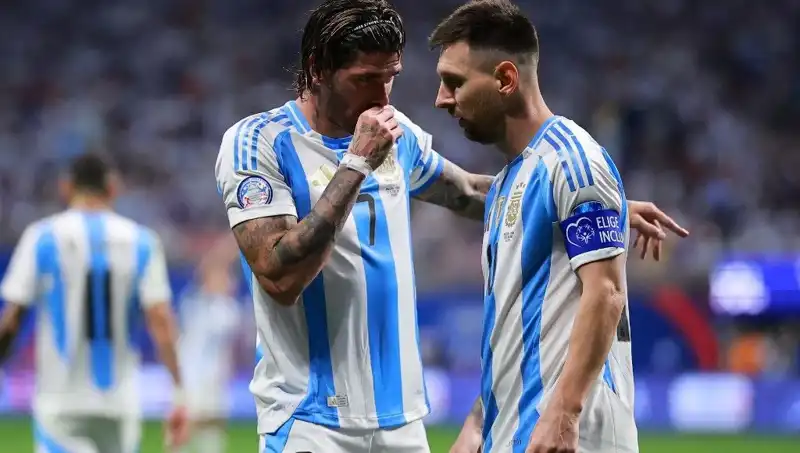 Rodrigo de Paul'un Messi ile Yeniden Buluşması: Futbol Dünyasında Sıcak Gelişmeler