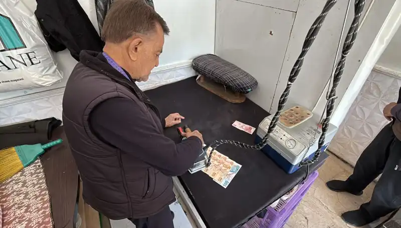 47 Yıllık Terzi Ahmet’in Paralarla İlgili Şaşırtan Ritüeli