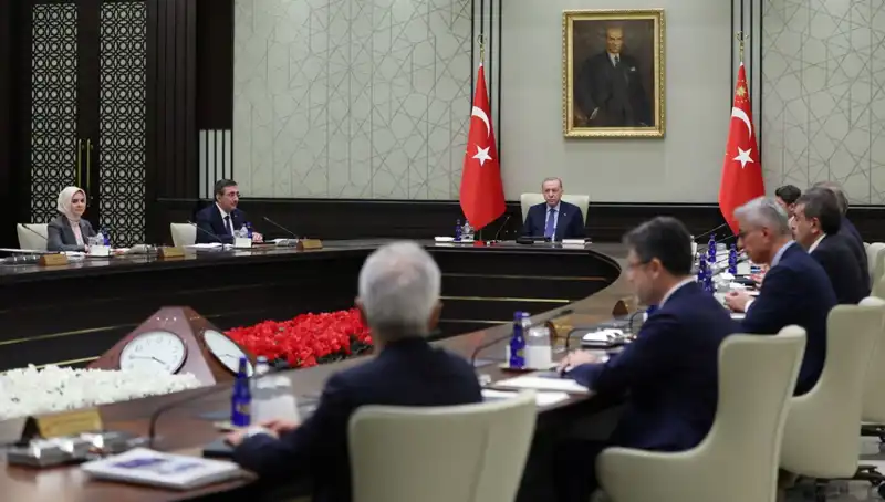 Kabine Üyeleri 1 Mayıs İşçi Bayramı'nda Eşitlik ve Dayanışma Vurgusu Yaptı