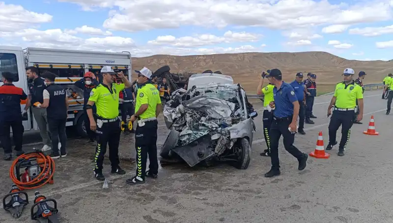 Yozgat'ta Feci Kaza: Üç Can Gitti, İki Kişi Yaralı