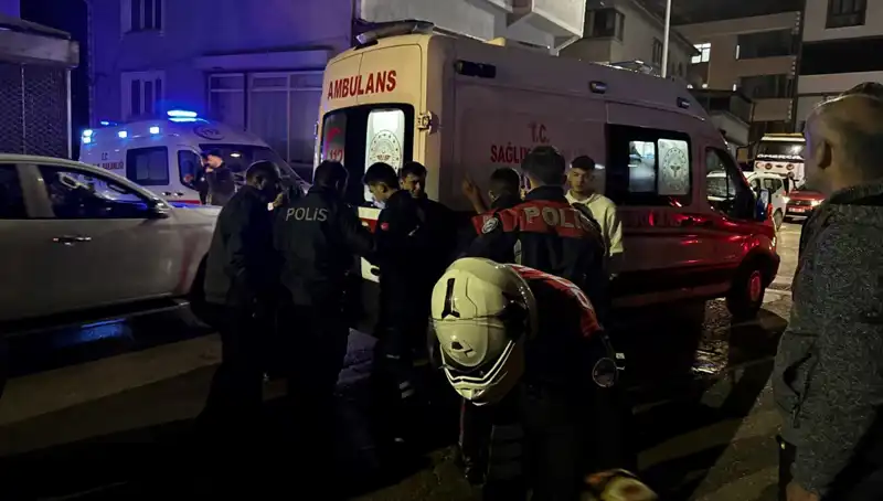 Damat Kayınvalidesini Bıçaklayarak Kaçtı: Büyükanne ve Aile Şokta!