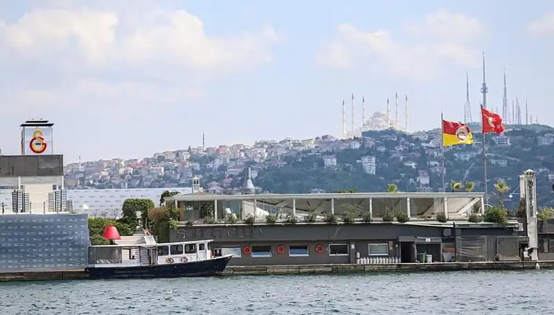 15 Yıl Süren Dava Sonuçlandı: 2. Abdülhamid'in Mirasçıları Galatasaray Adası'nda Hak Talep Ediyor