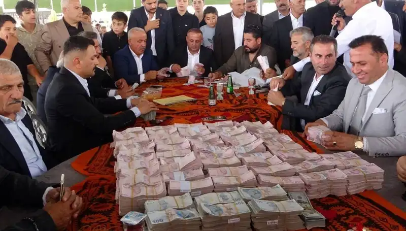 Düğün Geleneğinde Şok Edici Rakamlar: 1,5 Kilo Altın ve 7,5 Milyon TL Takı Töreni!