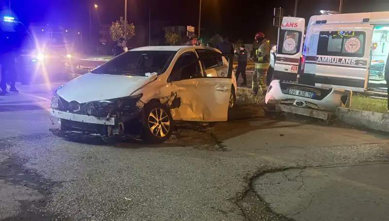Pikap ve Otomobil Çarpışması: Kaza Anı ve Sonrası Yaşananlar