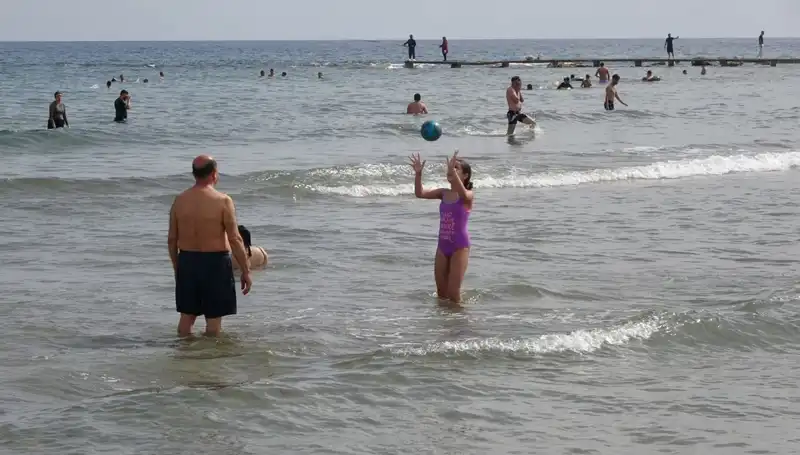 Bu Yazın En Sıcak Günleri Erken Geldi: Deniz Sezonu Başladı!
