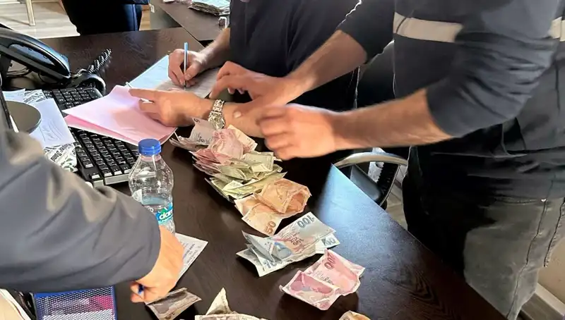 Antalya’da Dilenci Operasyonunda Şok Edici Çıkarma: 19 Bin Lira Ele Geçirildi