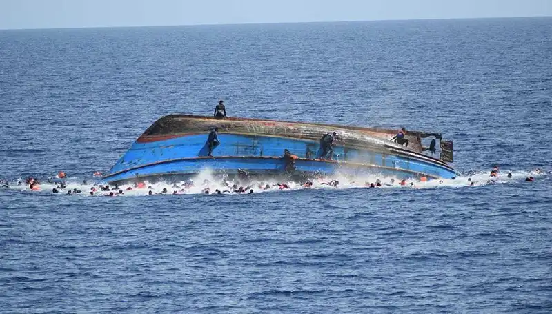 Filipinler'de Korkunç Gemi Kazası: 4 Kişi Hayatını Kaybetti, 7 Kayıp