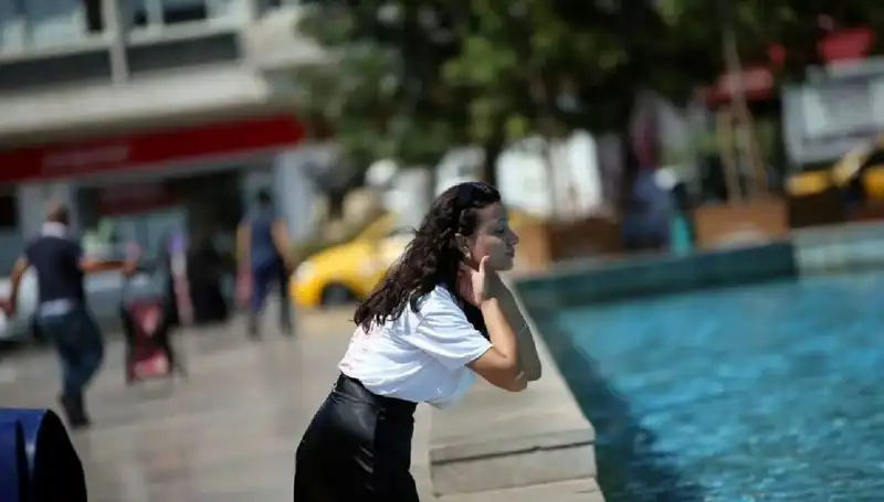 Cizre'de Rekor Sıcaklık: 49.1 Derece ile Tarihe Geçti!