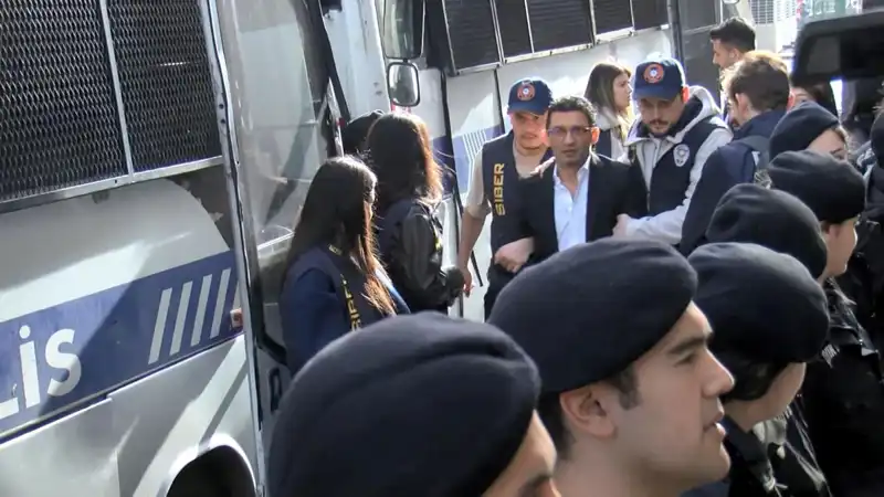 Payfix Operasyonu: Flash Haber TV'ye El Konuldu, 29 Şüpheli Adliyede!