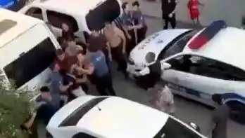 Sosyal Medya Kavgaları Sokaklarda Kanlı Bir Çatışmaya Dönüştü