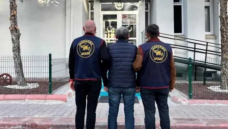 İstihbaratın Koordinatörü: MİT TIR'larının Durdurulduğu Emniyet Müdürü Firar Etti!