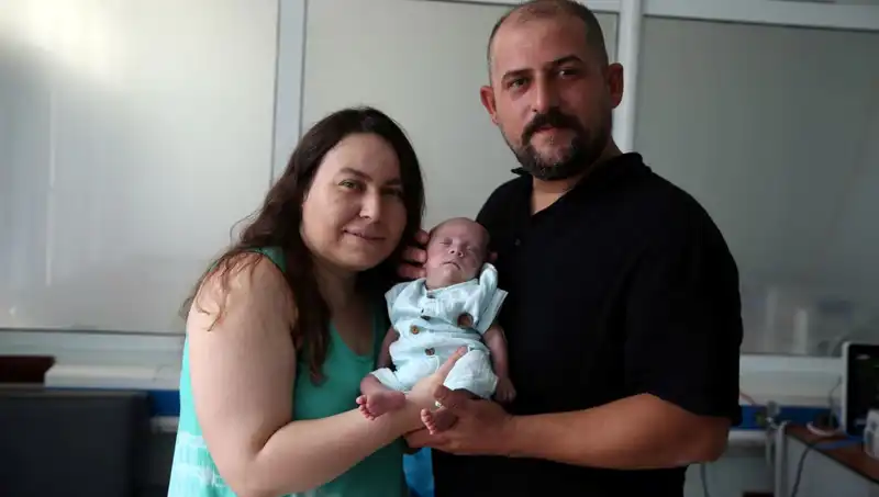 Küçücük Bir Hayat: 800 Gramla Dünyaya Gelen Bebeğin Umut Dolu Hikayesi