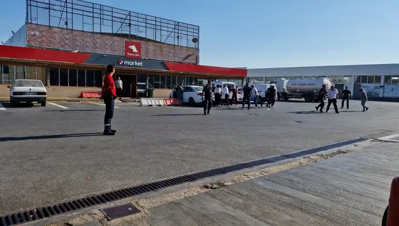 İki Aile Arasında Patlayan Kavga, Akaryakıt İstasyonunu Savaş Alanına Çevirdi